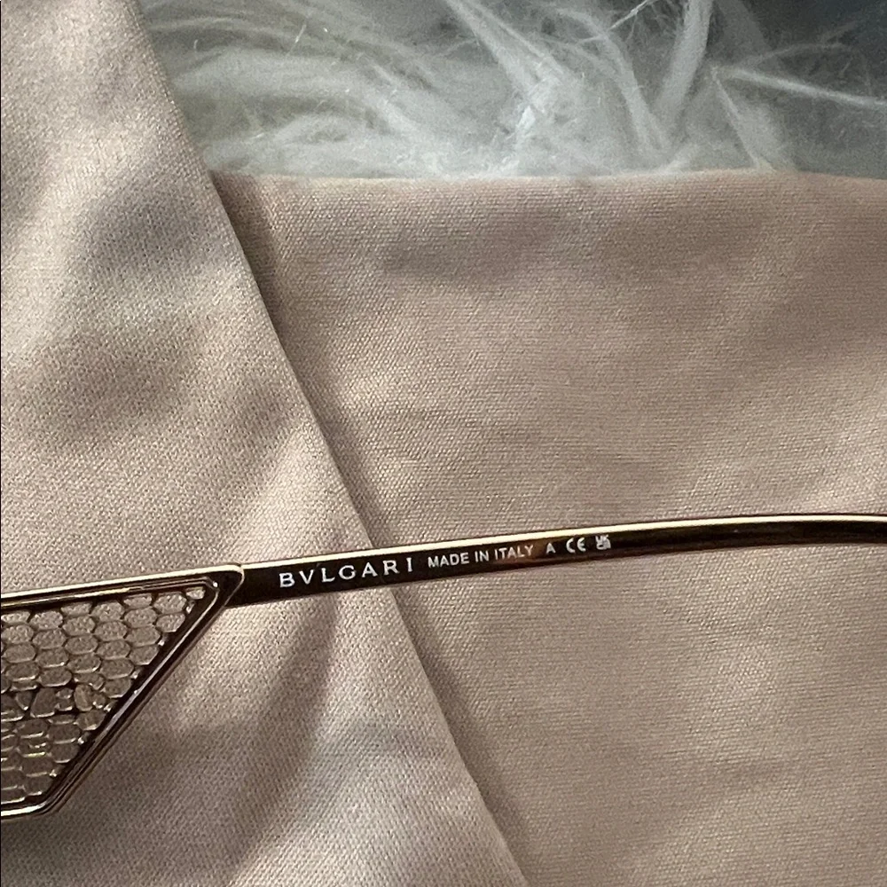 Bulgari Elegant Brown Sunglasses - Picture 5 of 10